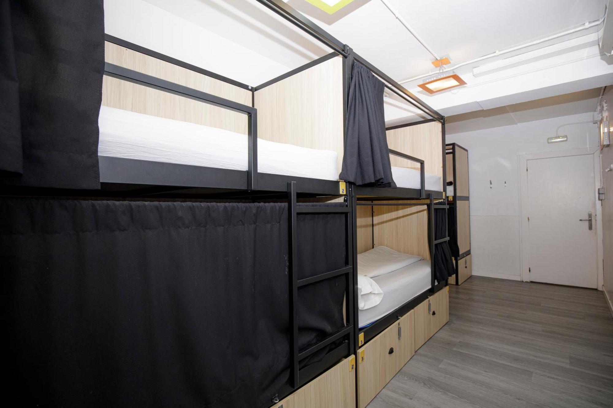 Bed 8-Bed Mixed Dormitory Room,1704928988:JPEG