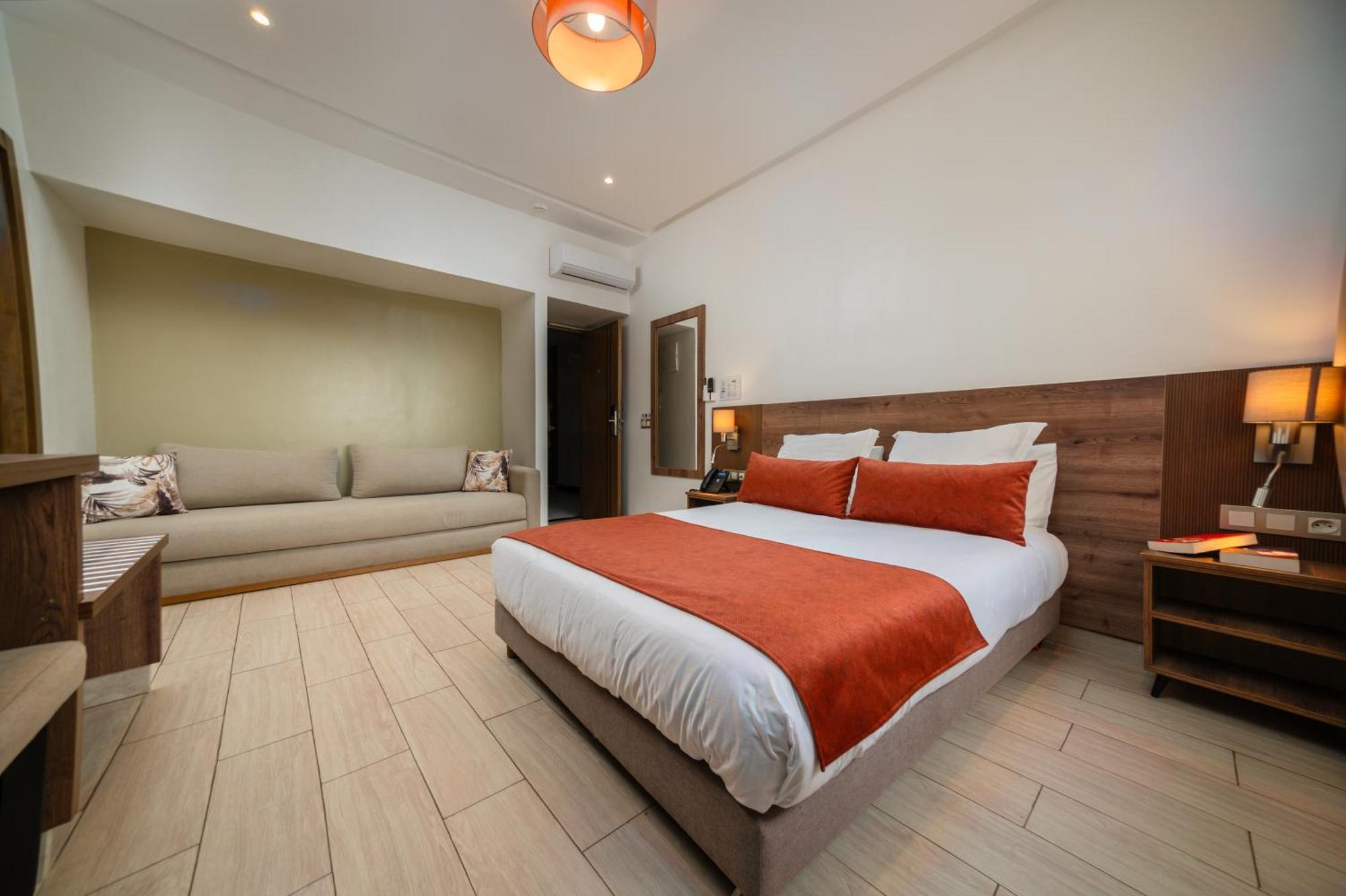 Chambre Double - Vue sur Piscine