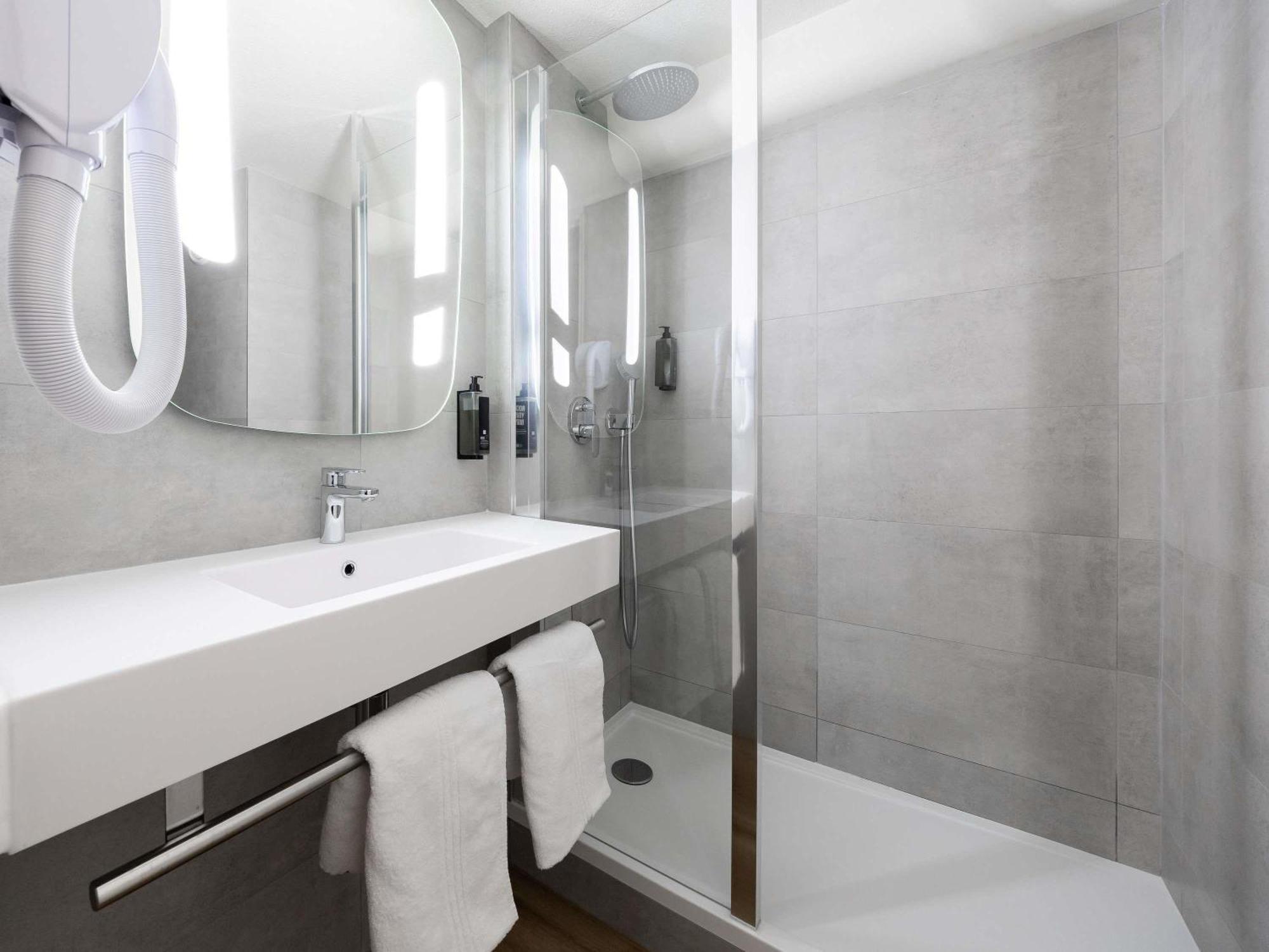 Superior Double Room,1704961897:JPEG