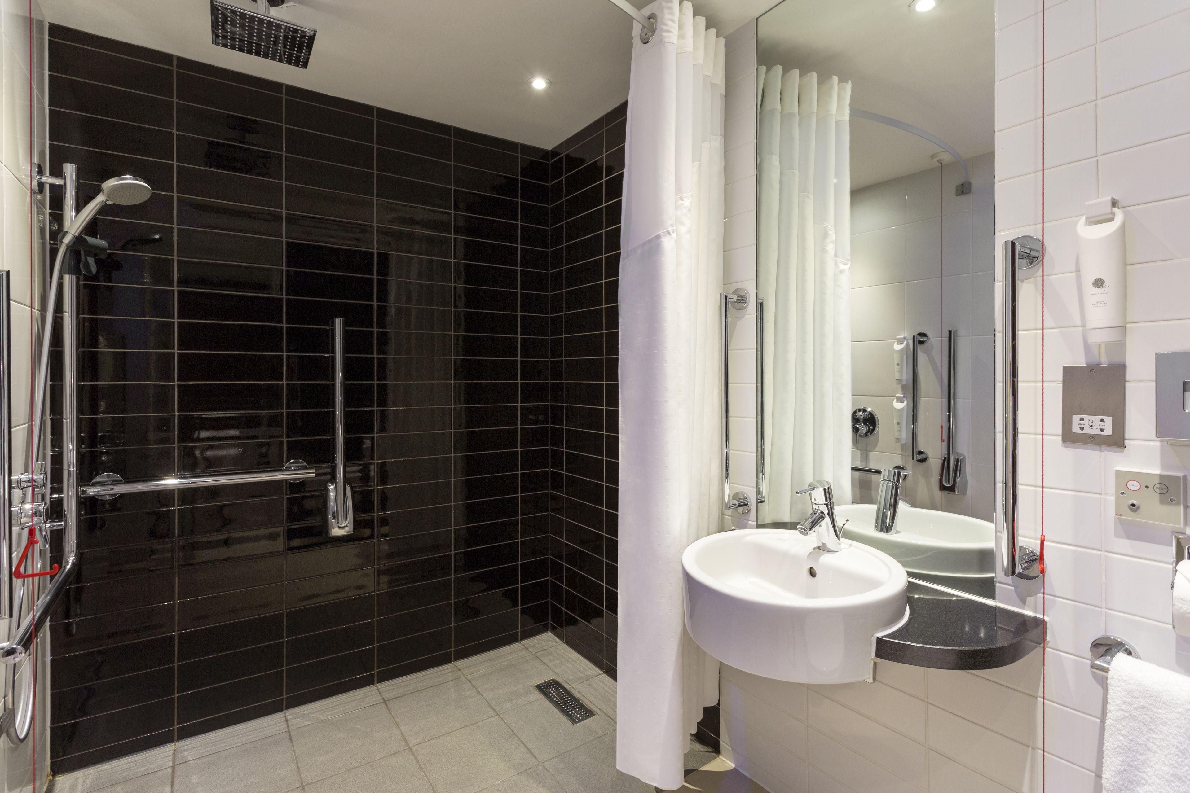 Double Room Hot Accessible