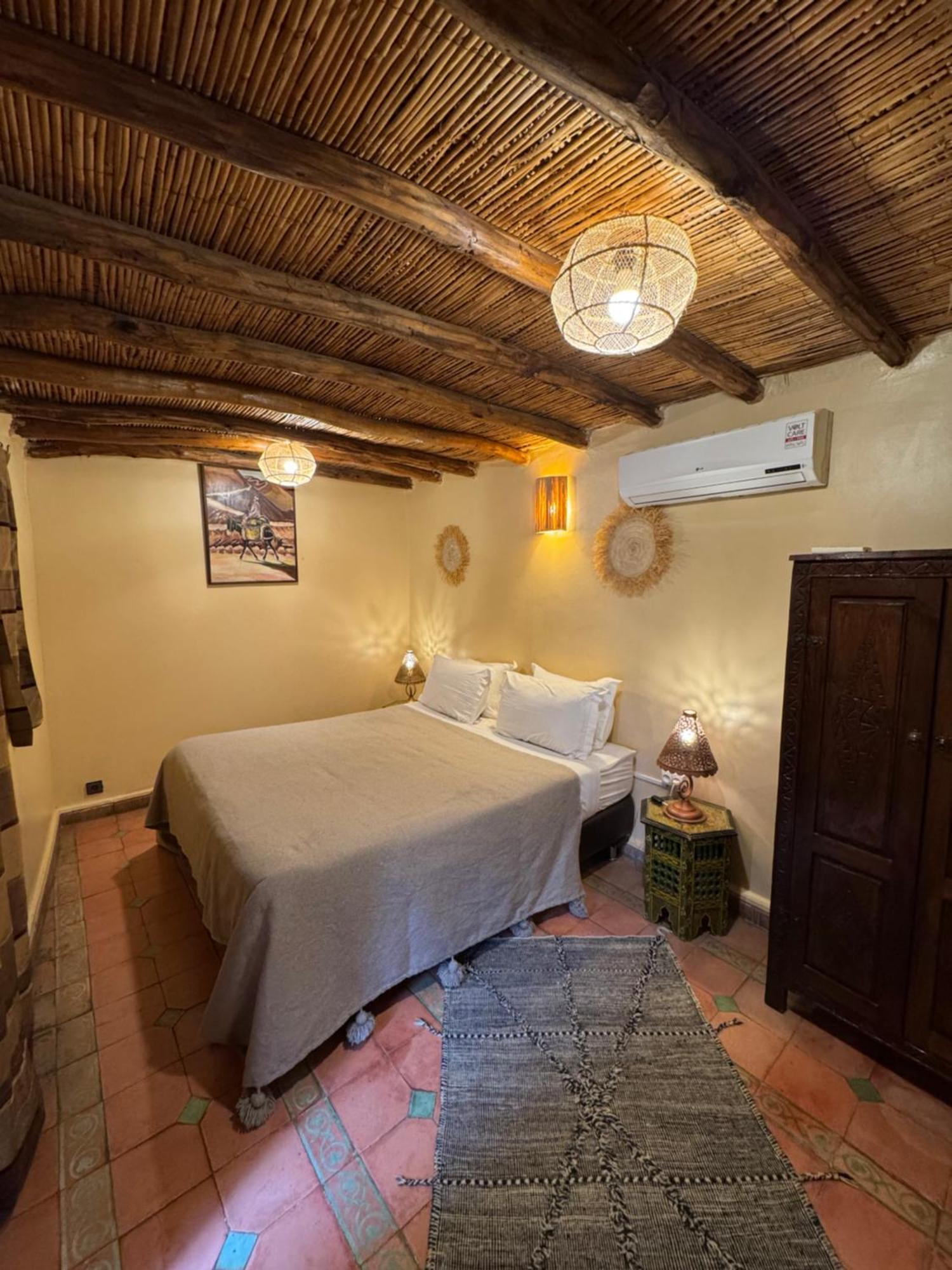 Chambre Double ou Lits Jumeaux avec Terrasse