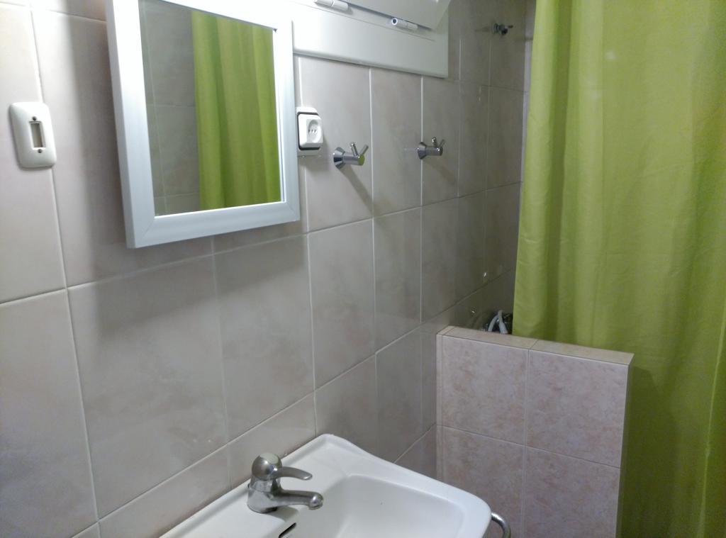 Chambre Triple avec Salle de Bains Commune