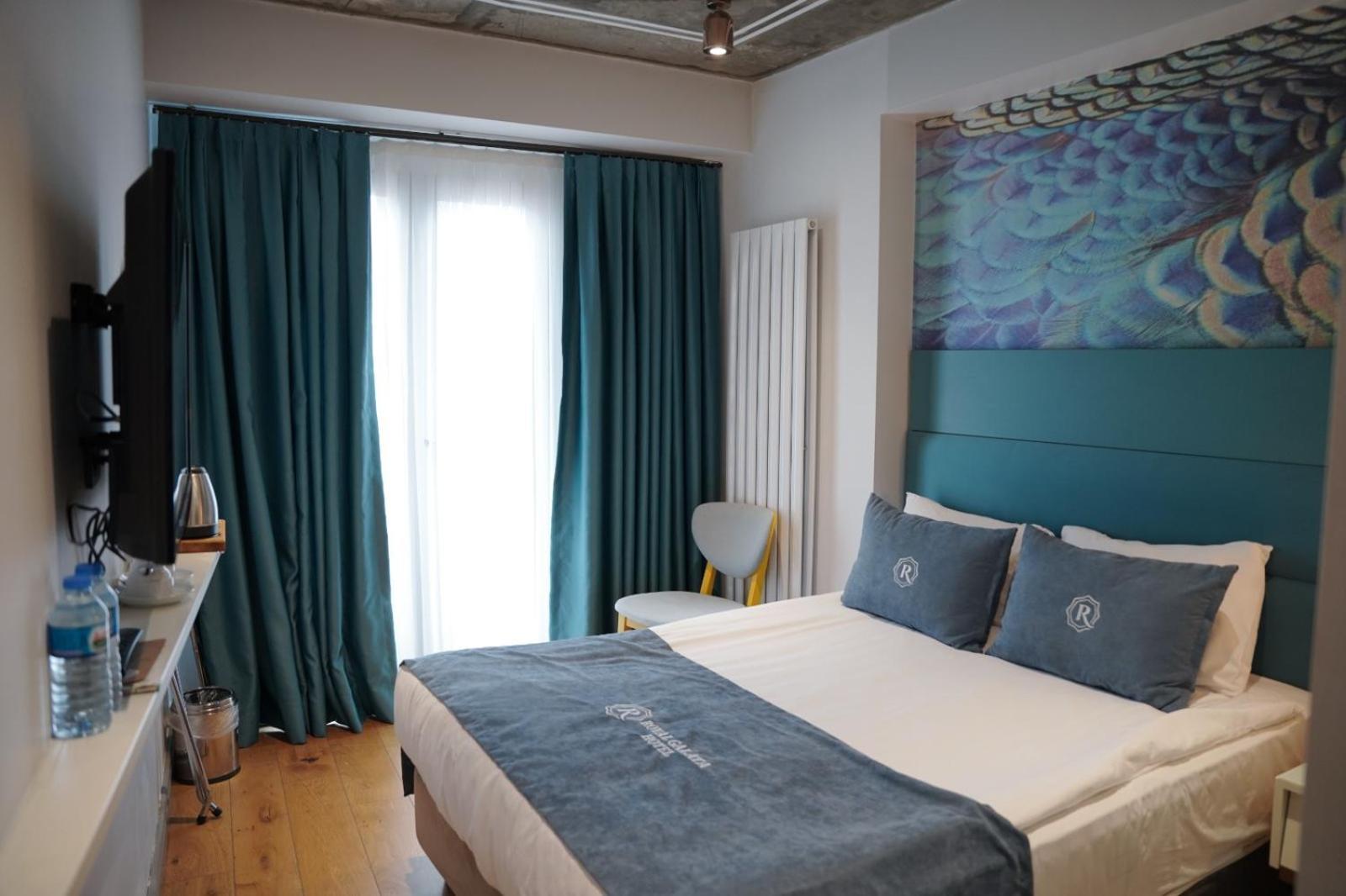 Chambre Double Deluxe - Vue Latérale sur Mer