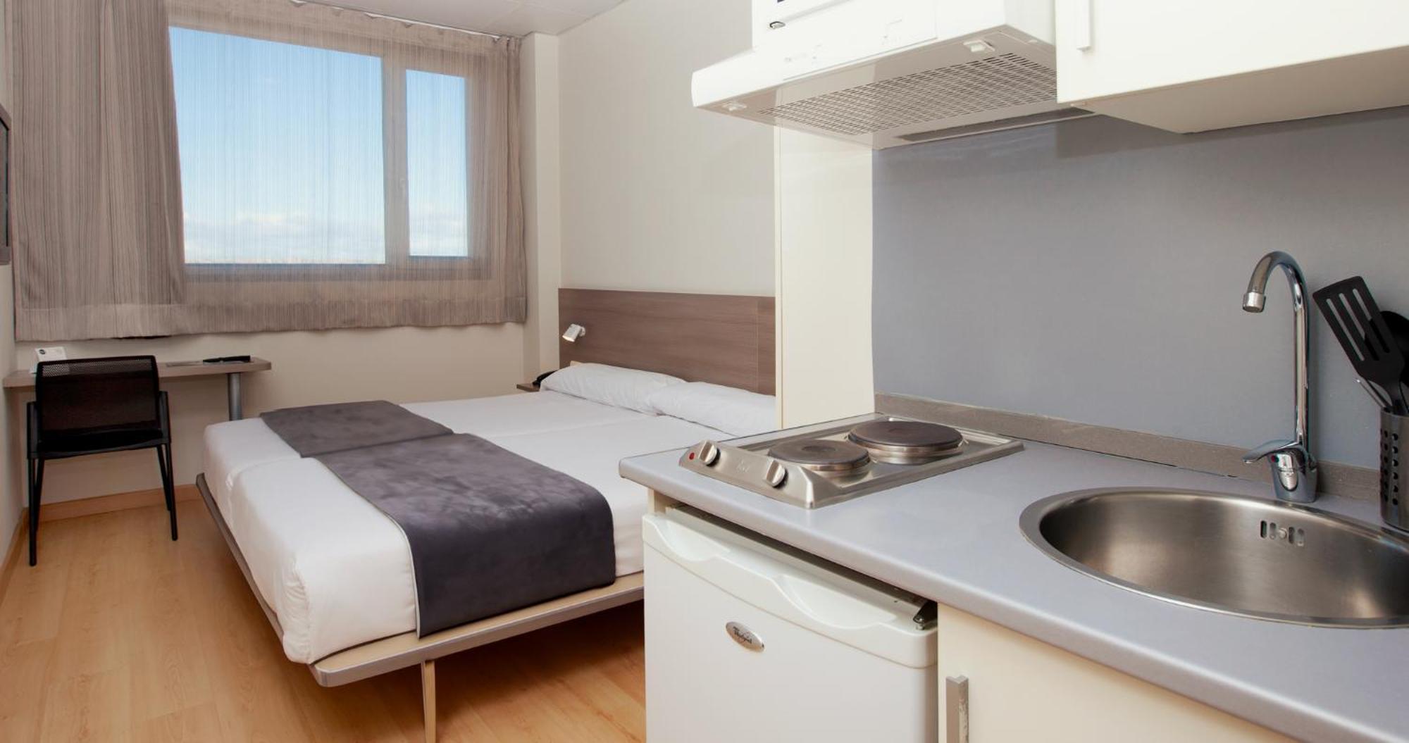 Double or Twin Room Kitchenette,1742778624:JPEG