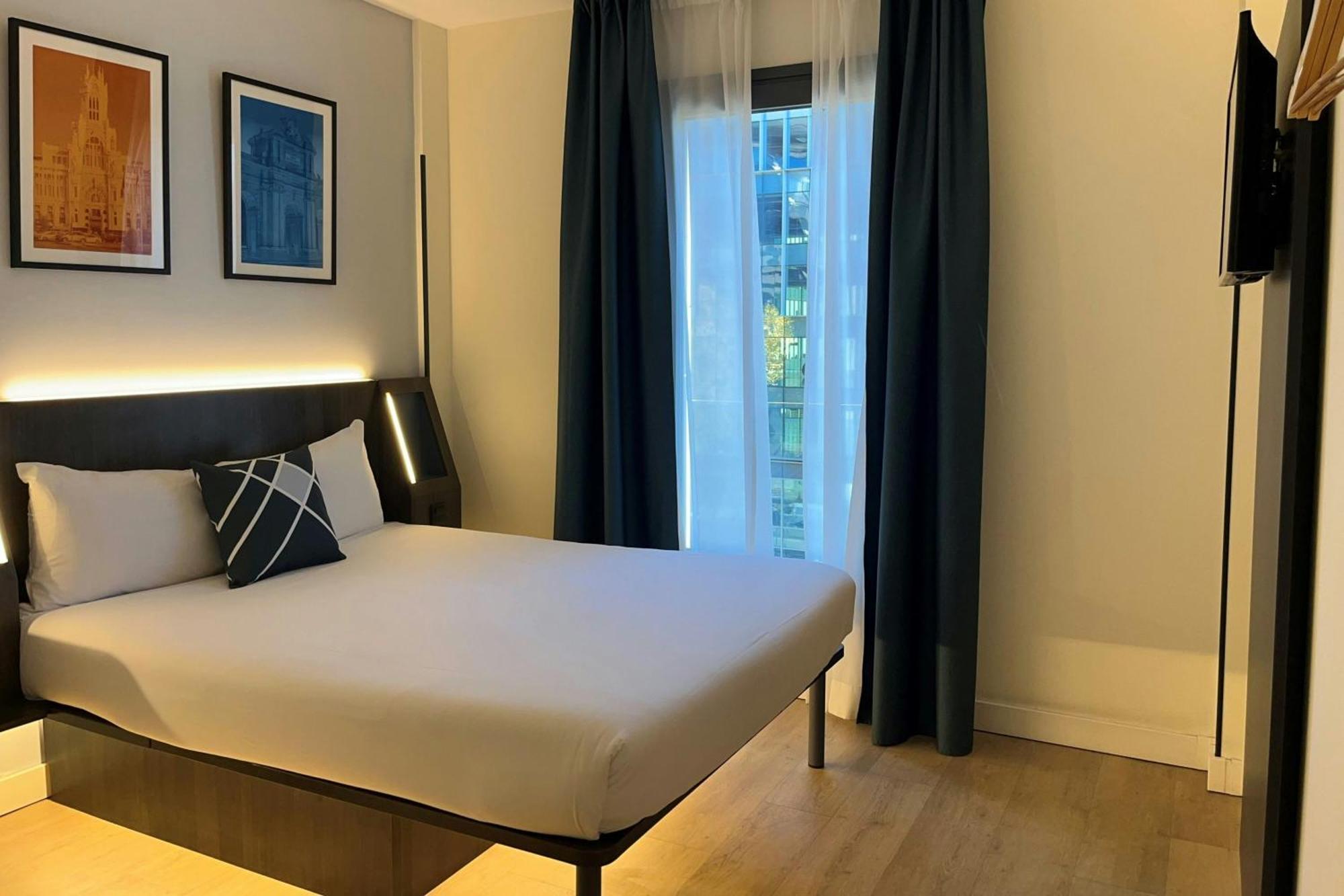 Chambre Double Standard avec 1 Lit Queen-Size