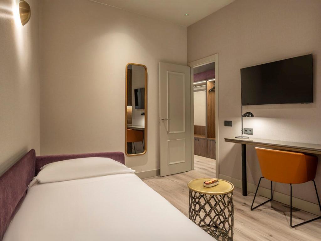 Deluxe Family Suite,1756408245:JPEG