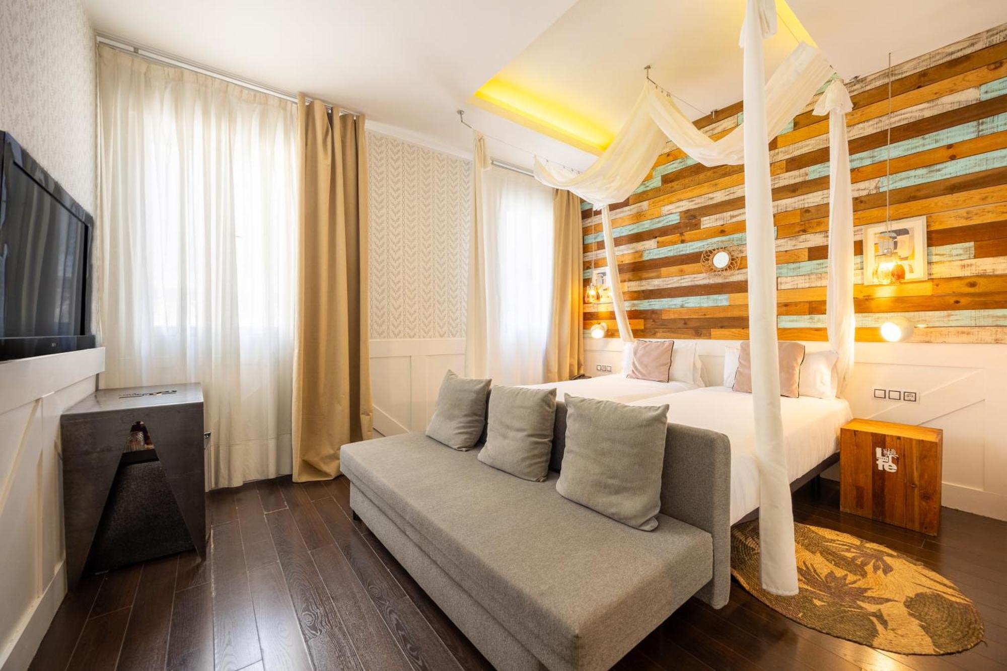 Quadruple Room,1774441086:JPEG