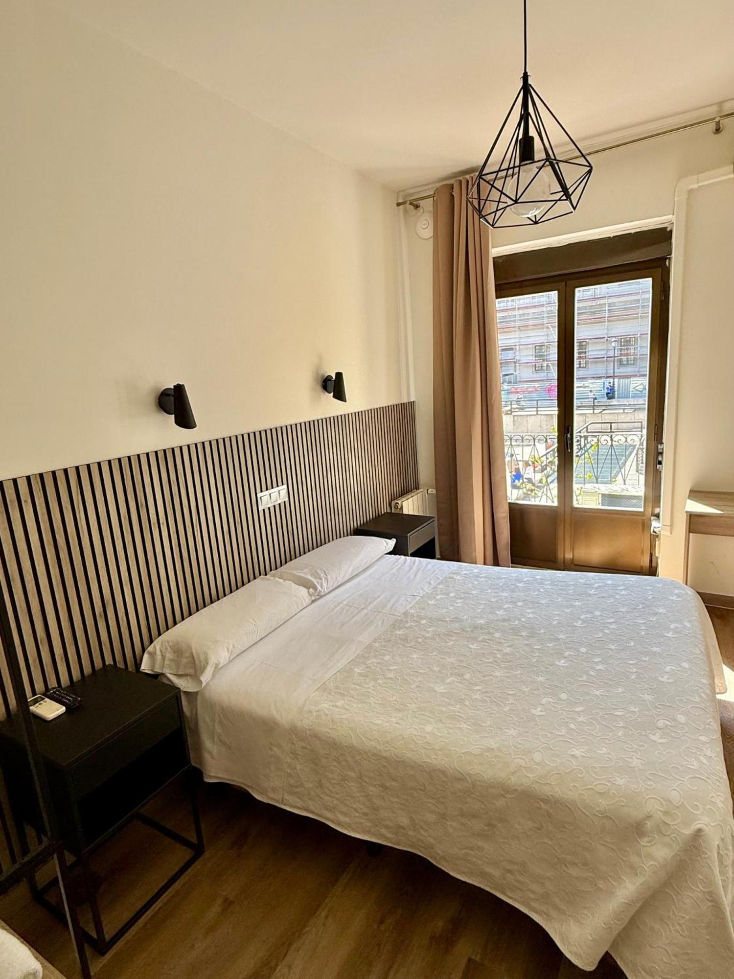Chambre Double avec Salle de Bains Commune