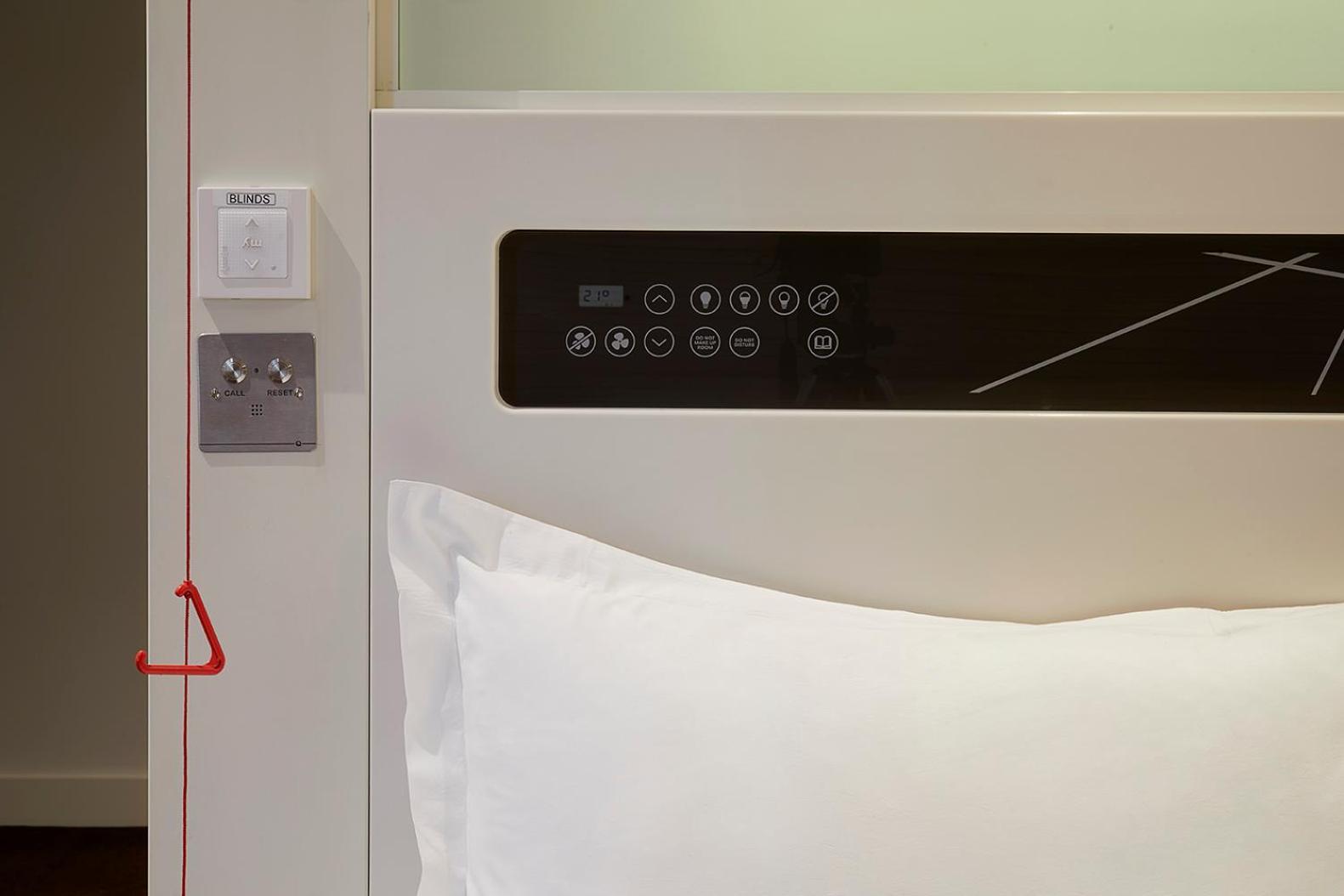 Chambre Double - Accessible aux Personnes à Mobilité Réduite