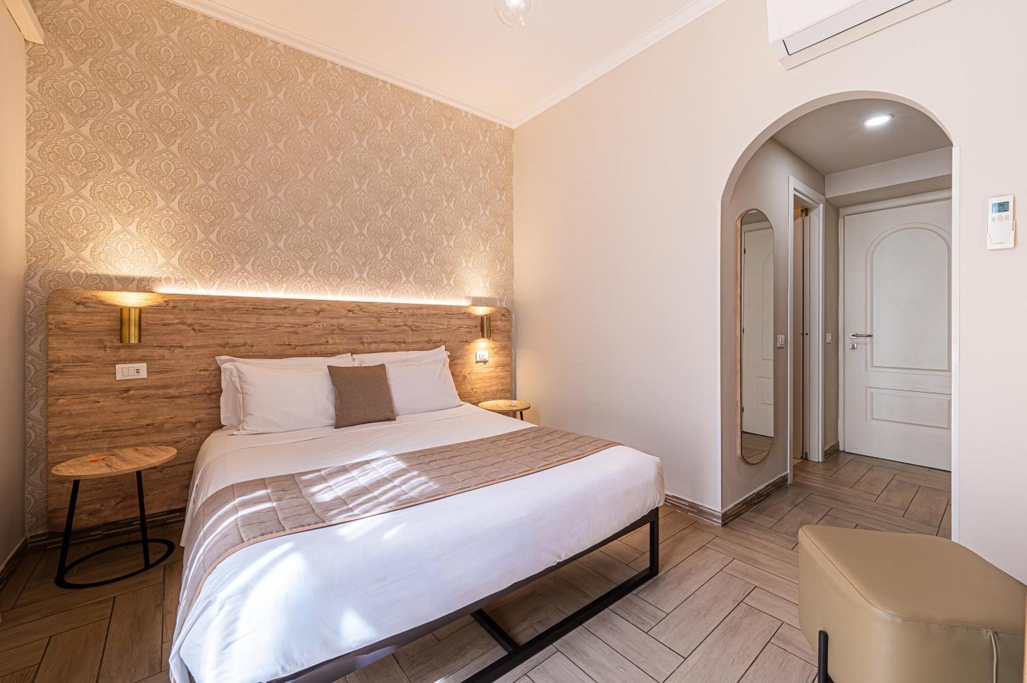 Classic Double Room Balcony,1765320394:JPEG