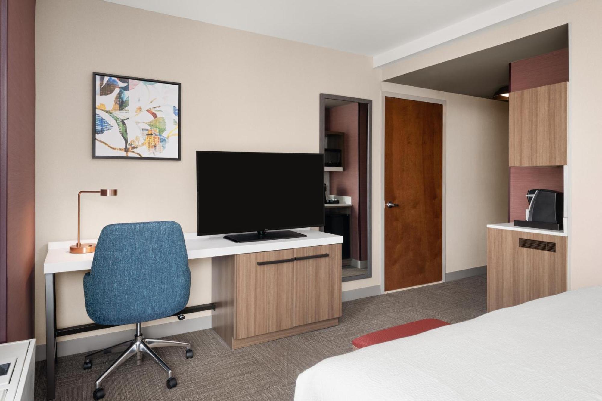 Chambre Lit King-Size d’Angle - Vue sur Ville