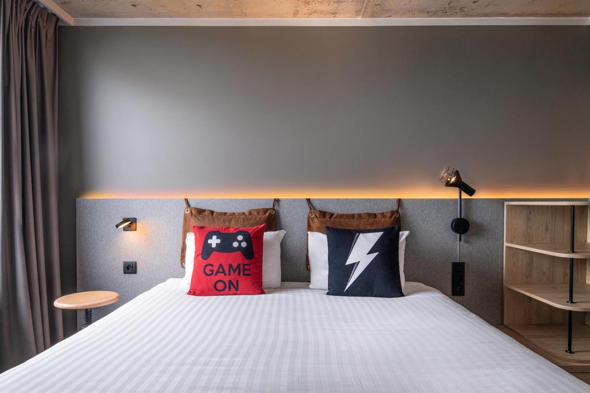 Chambre Moxy Lit Queen-Size - Vue sur Port
