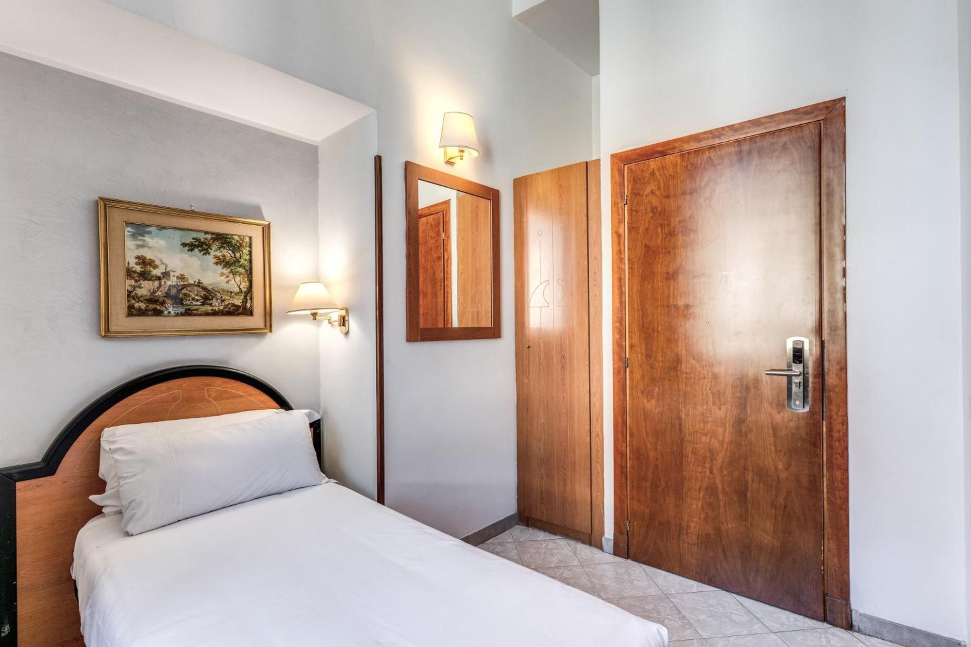 Single Room,1769495045:JPEG