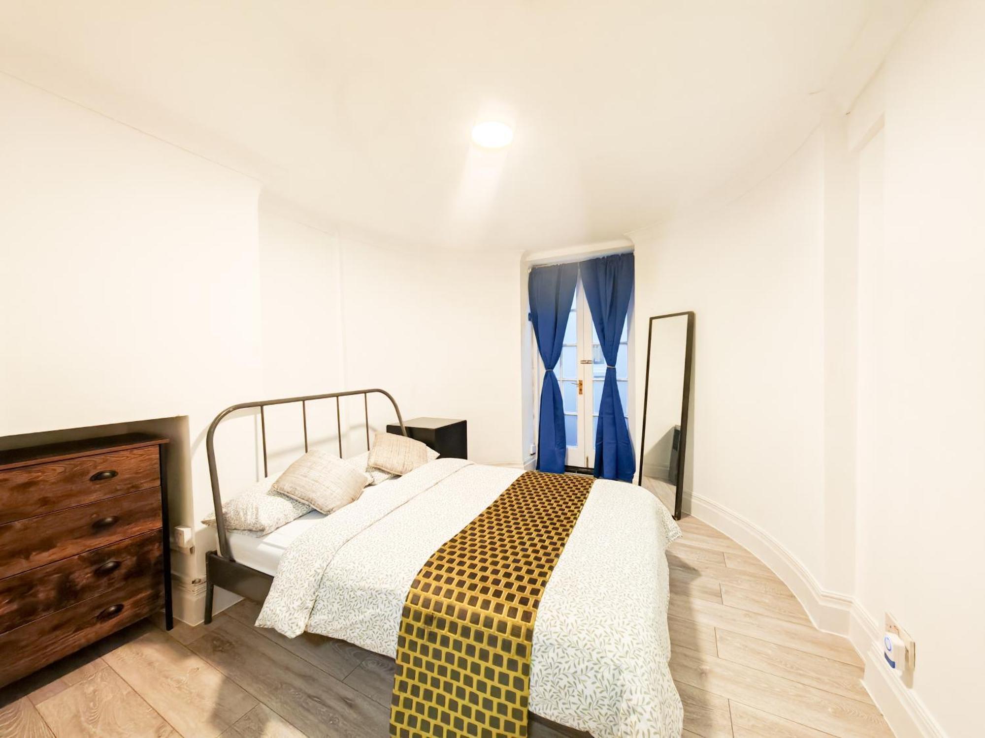 Chambre Double avec Patio