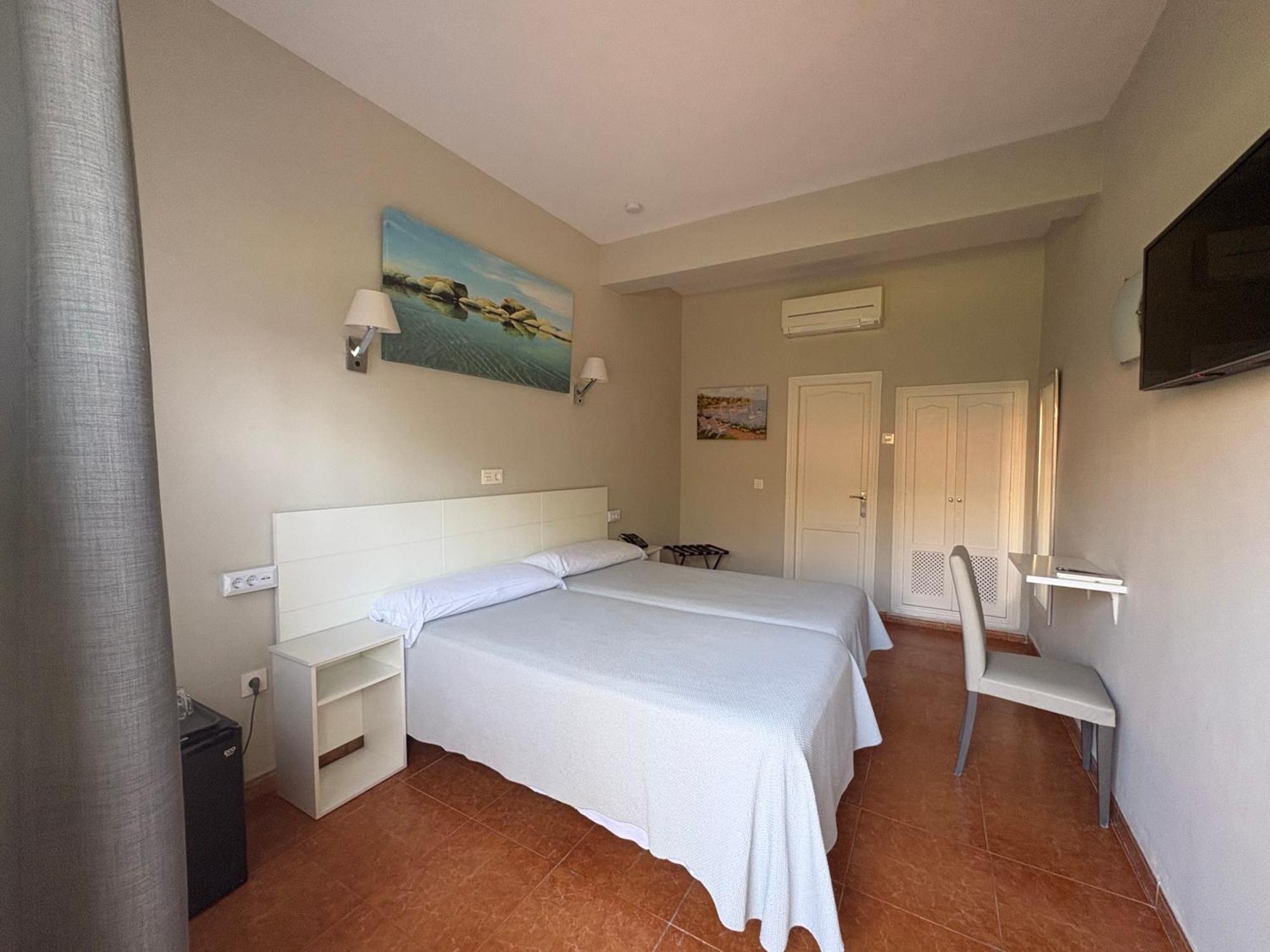 Chambre Lits Jumeaux avec Terrasse - Rez-de-Chaussée
