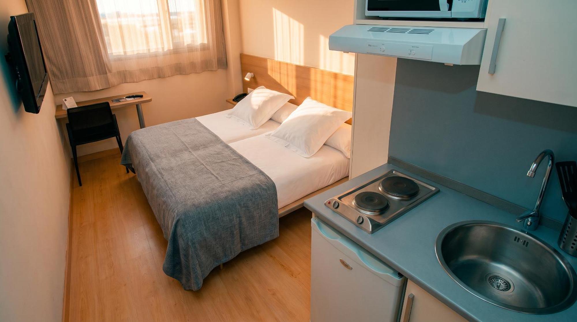 Chambre Double ou Lits Jumeaux avec Kitchenette