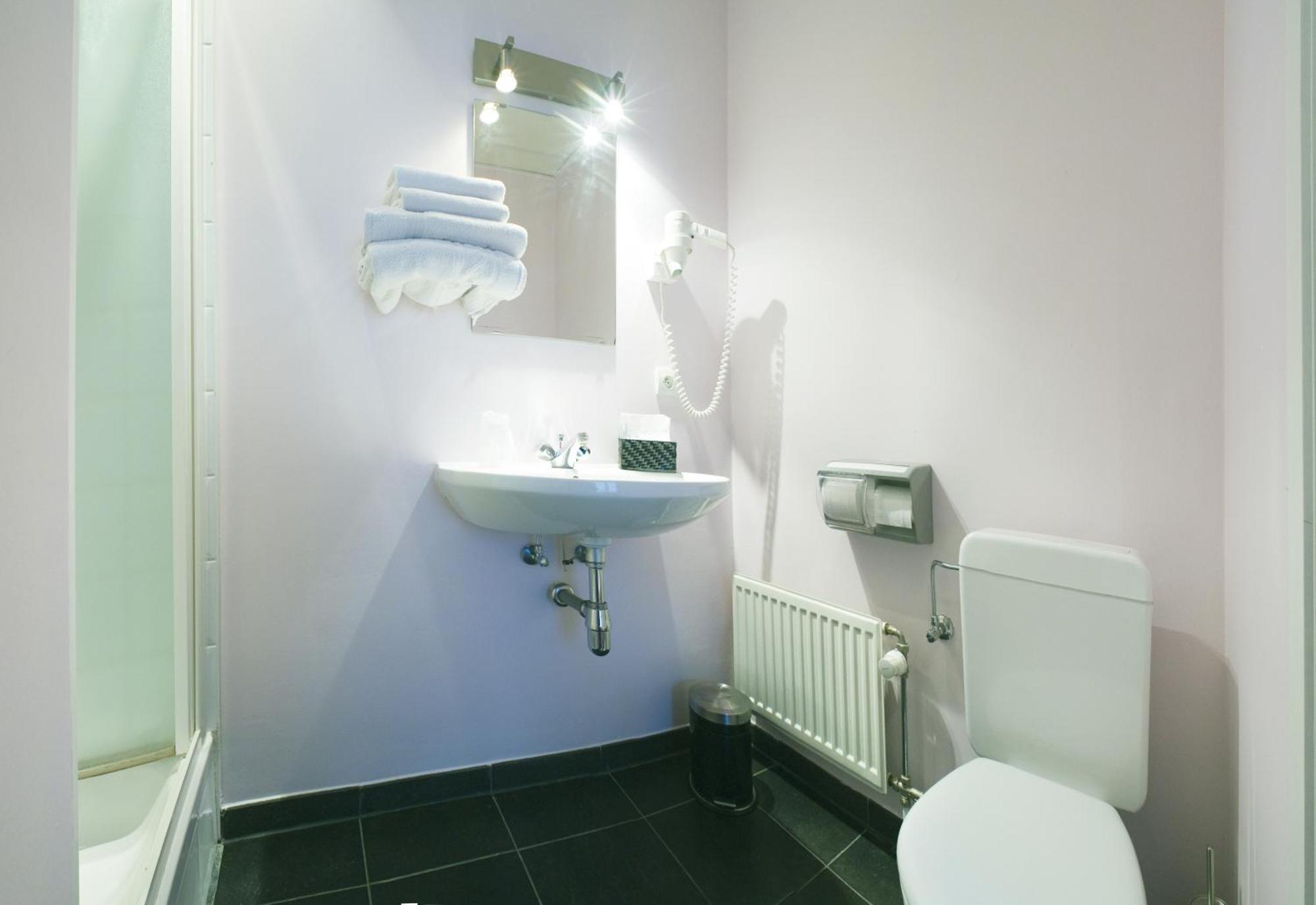 Budget Single Room,1565157640:JPEG