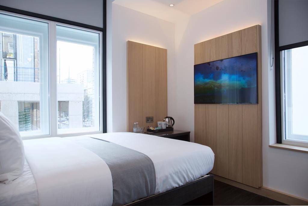 Chambre Lit Queen-Size Club