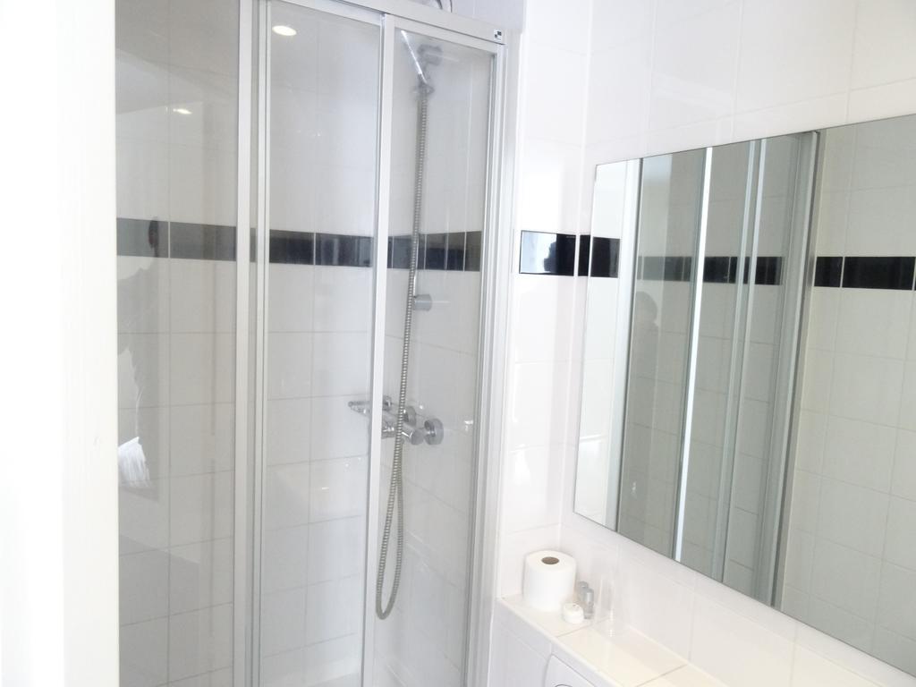 Chambre Simple Standard avec Douche