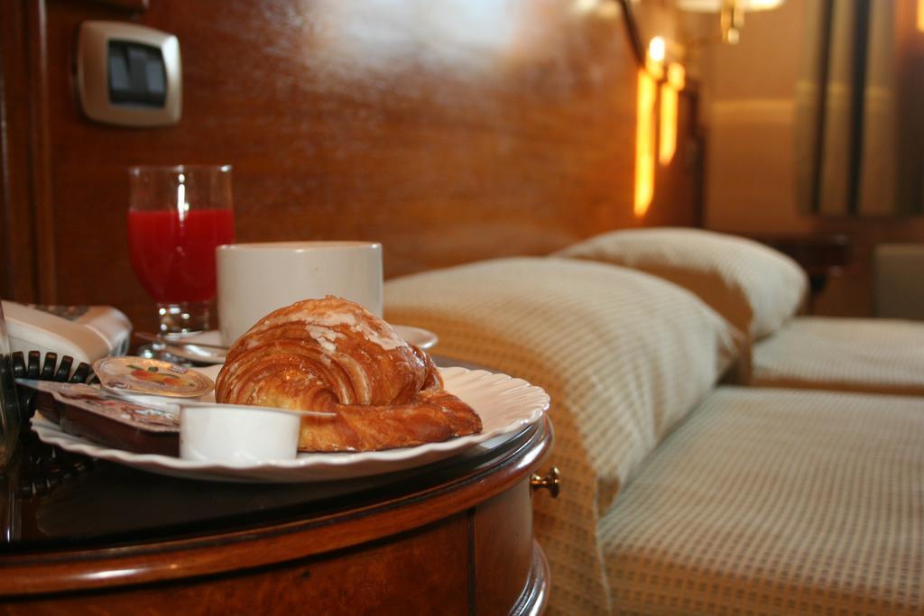 Classic Double Room,258110945:JPEG