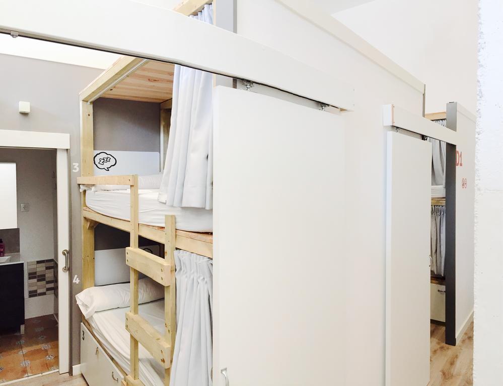 Lit dans Dortoir Mixte de 4 Lits avec Salle de Bains Privée