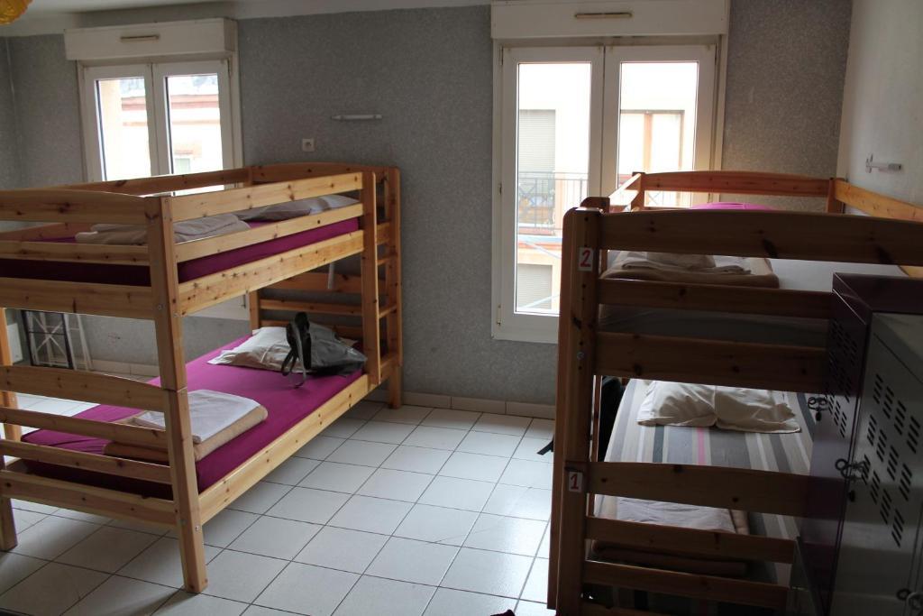 Bed 6-Bed Mixed Dormitory Room,27191822:JPEG