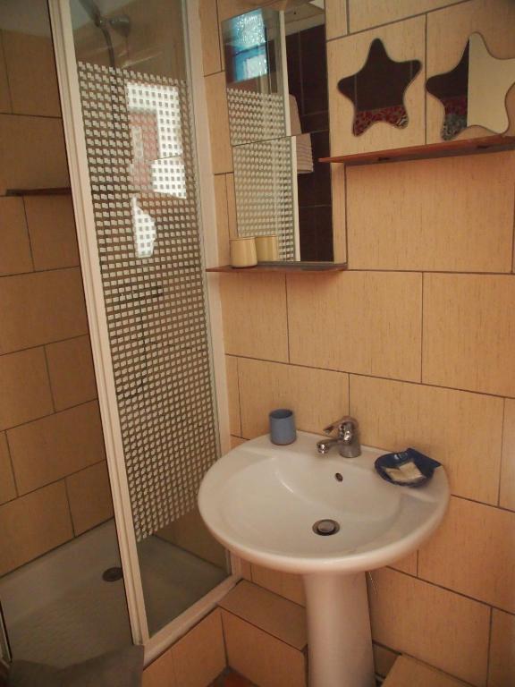 Chambre Double avec Toilettes Communes