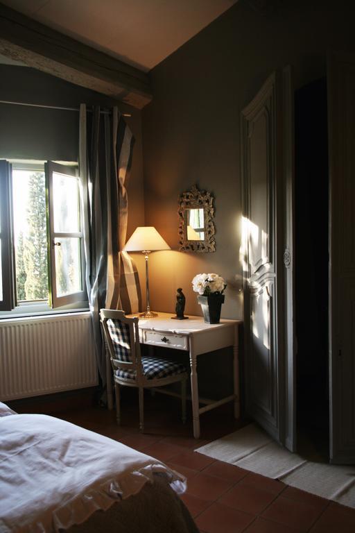 Small Double Room,377406043:JPEG