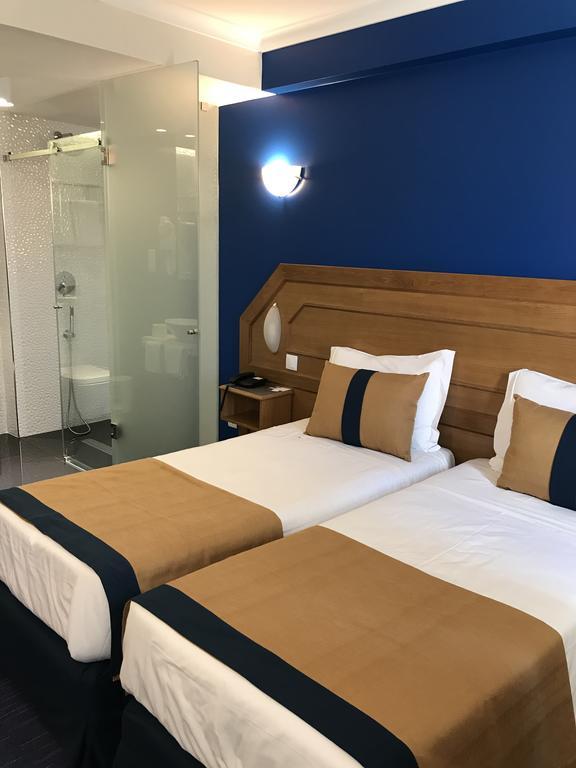 Chambre Double ou Lits Jumeaux