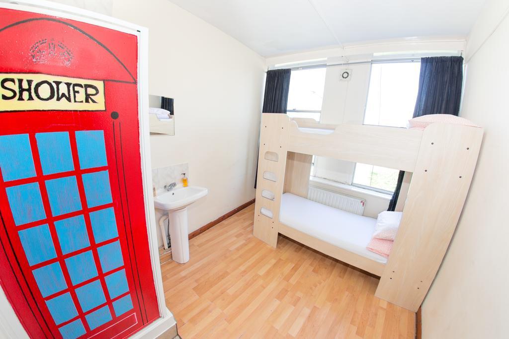Chambre Lits Jumeaux Standard avec Salle de Bains Commune