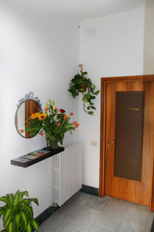 Double or Twin Room,42653053:JPEG