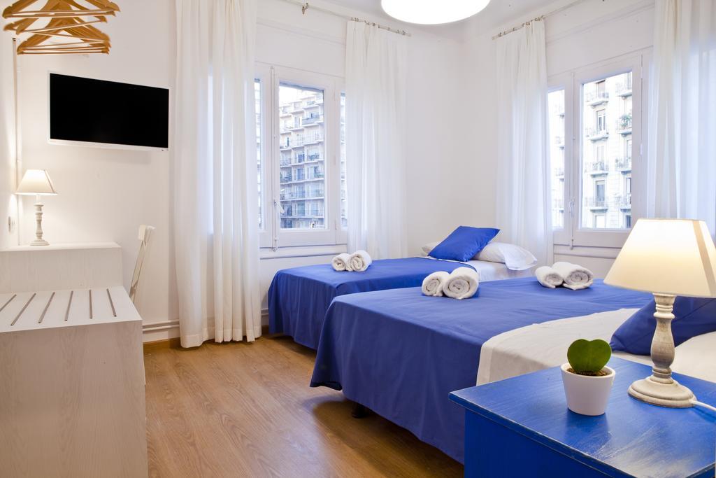 Chambre Triple avec Salle de Bains Commune