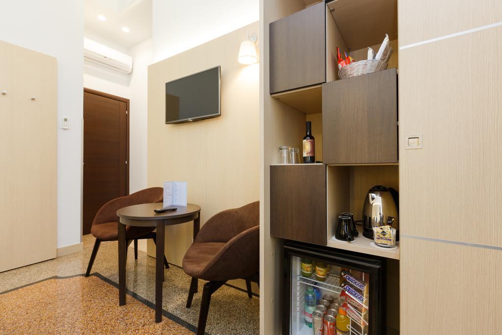 Chambre Double ou Lits Jumeaux Deluxe – Vue sur Jardin