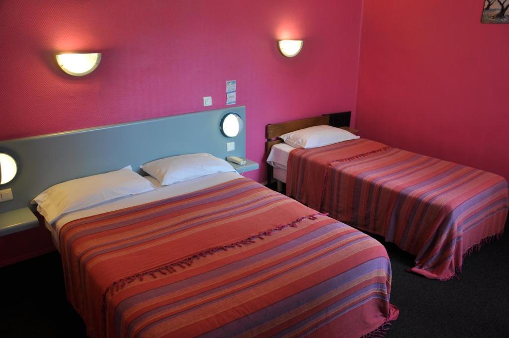 Standard Triple Room,47509627:JPEG