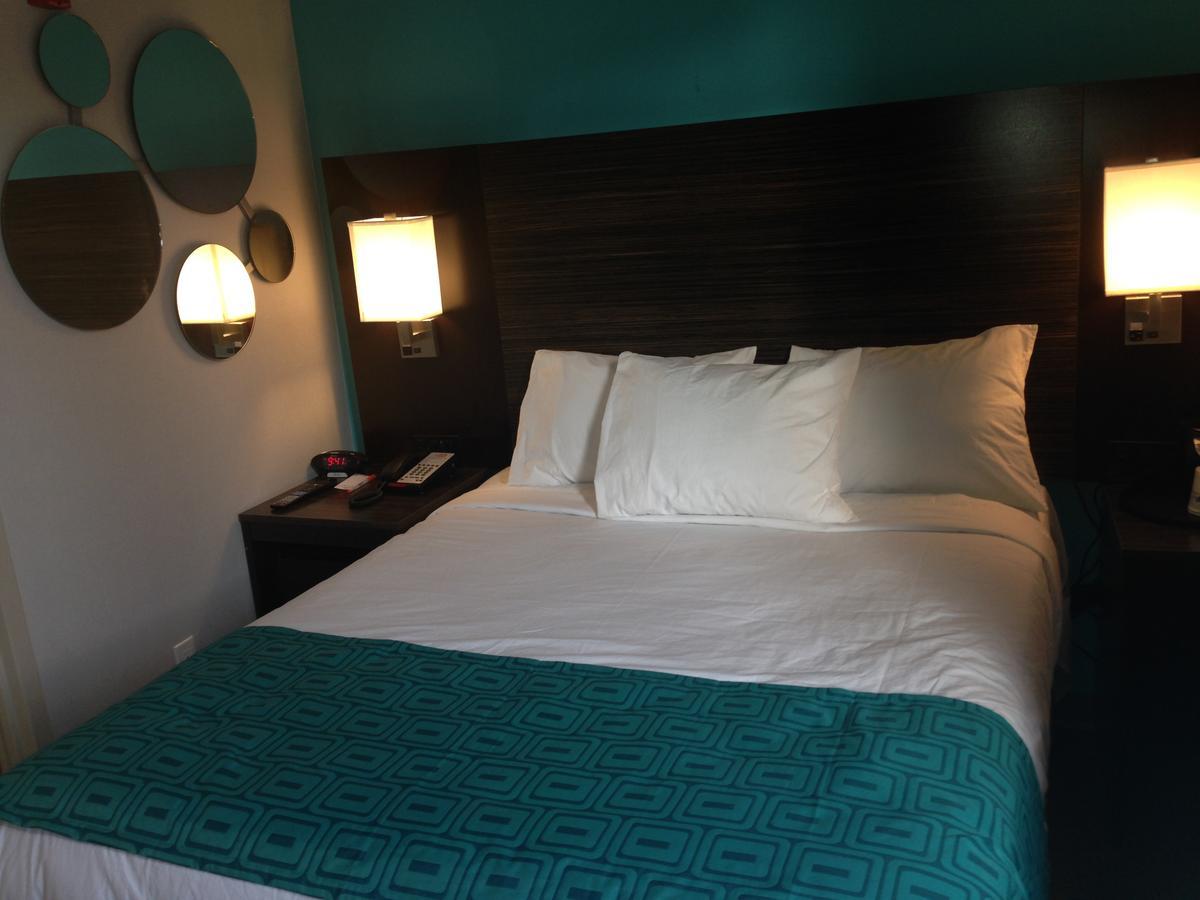 Chambre Lit Queen-Size - Non-Fumeurs
