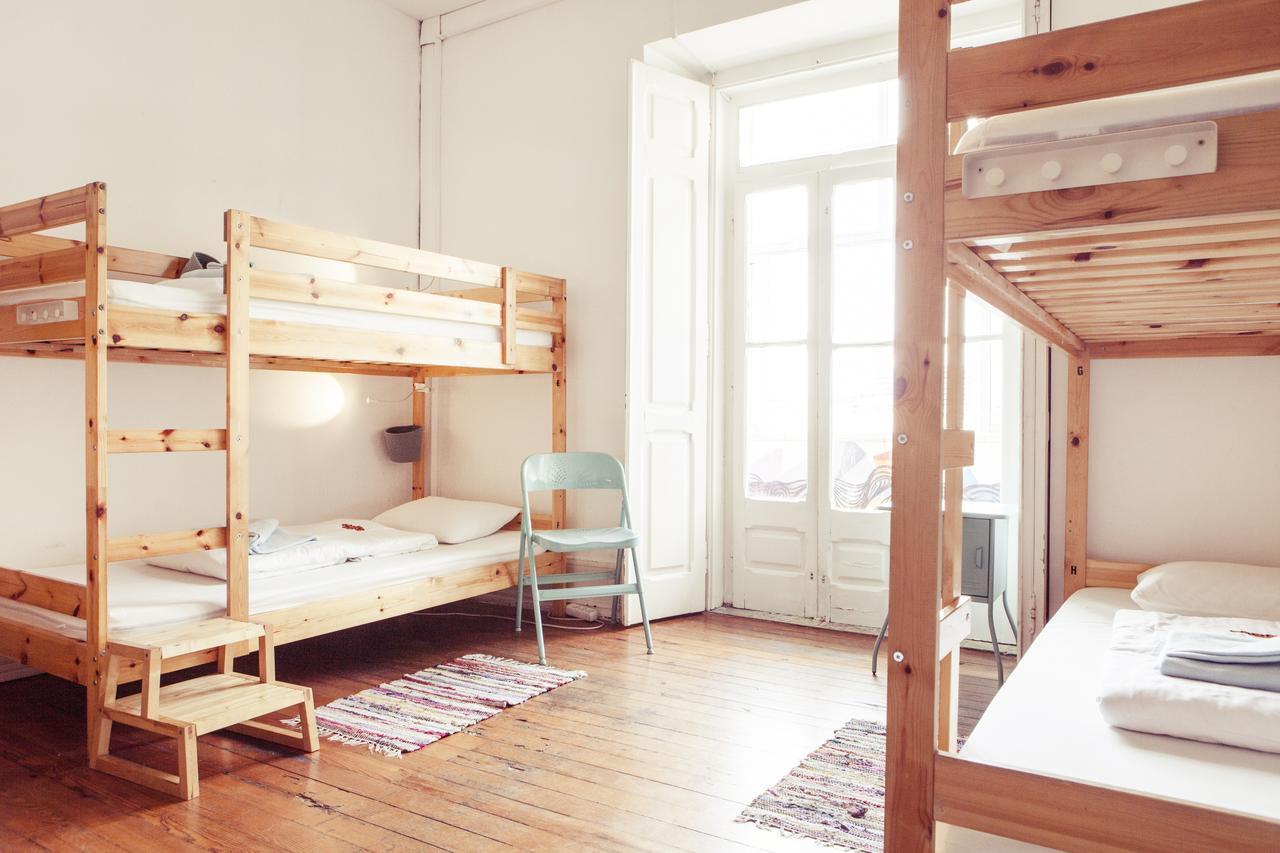 Lit Superposé dans Dortoir pour Femmes