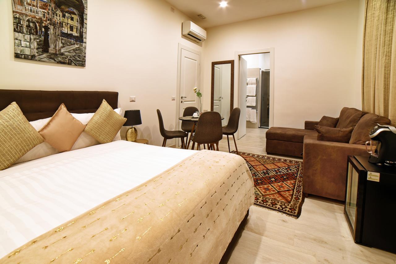 Suite Lit Queen-Size avec Baignoire Spa