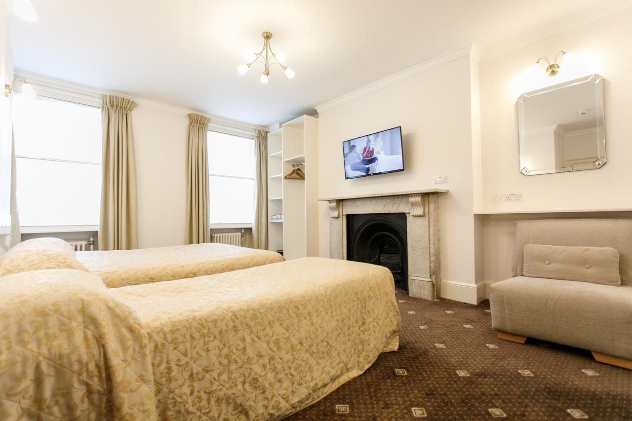 Chambre Triple avec Salle de Bains