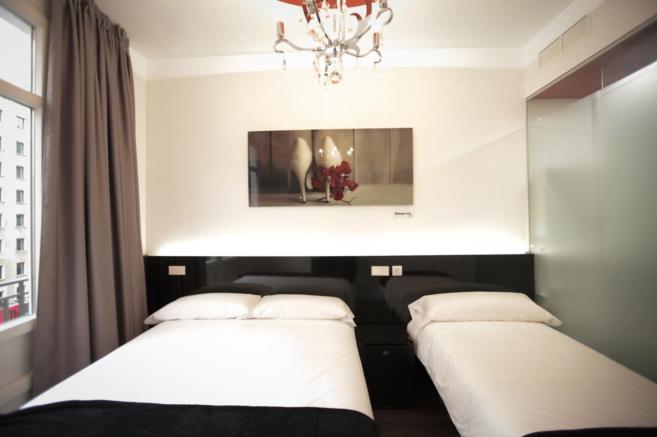 Chambre Double avec Lit d'Appoint (2 Adultes + 1 Enfant)