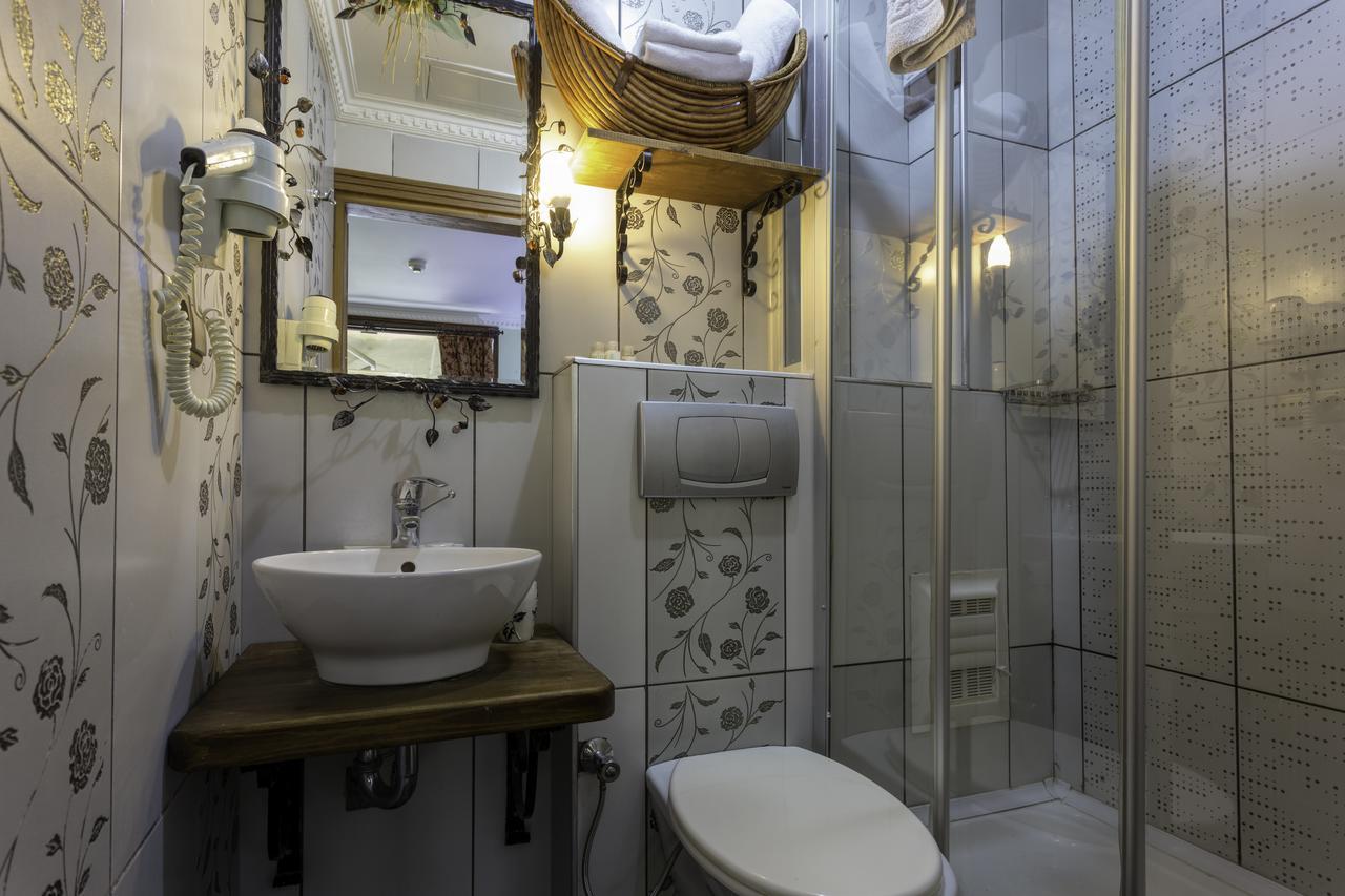 Grande Chambre Simple