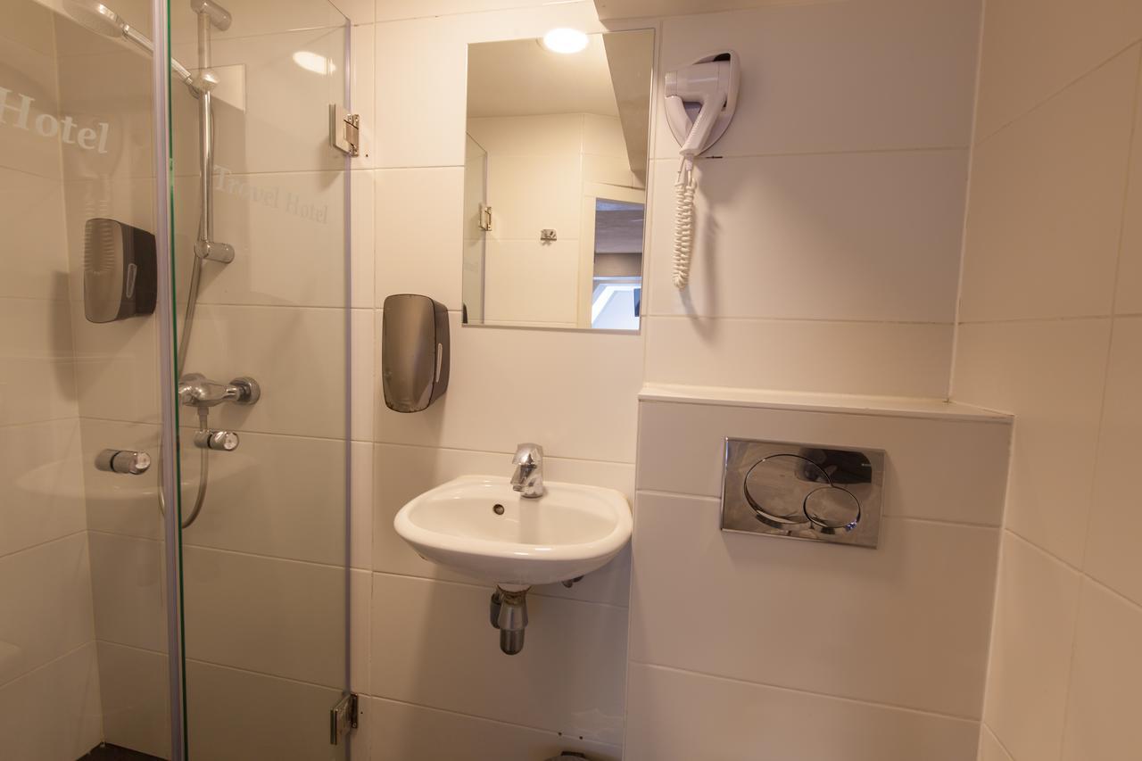 Chambre Quadruple avec Lits Simples