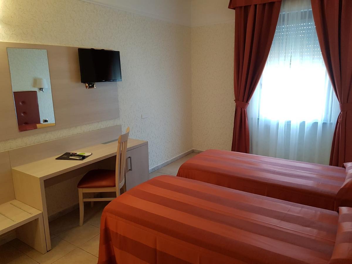 Chambre Double ou Lits Jumeaux