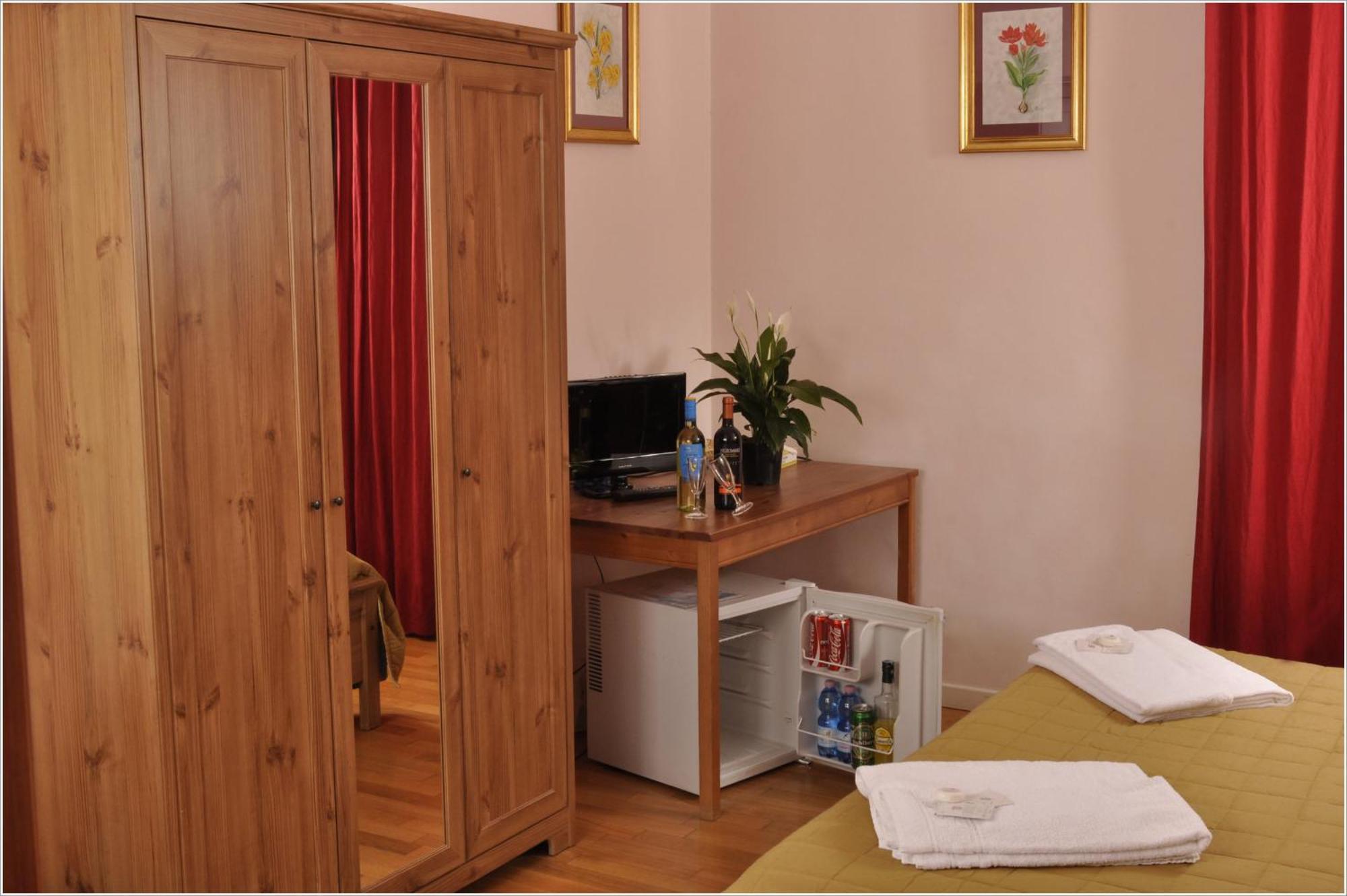 Chambre Double ou Lits Jumeaux avec Salle de Bains Privative Interne