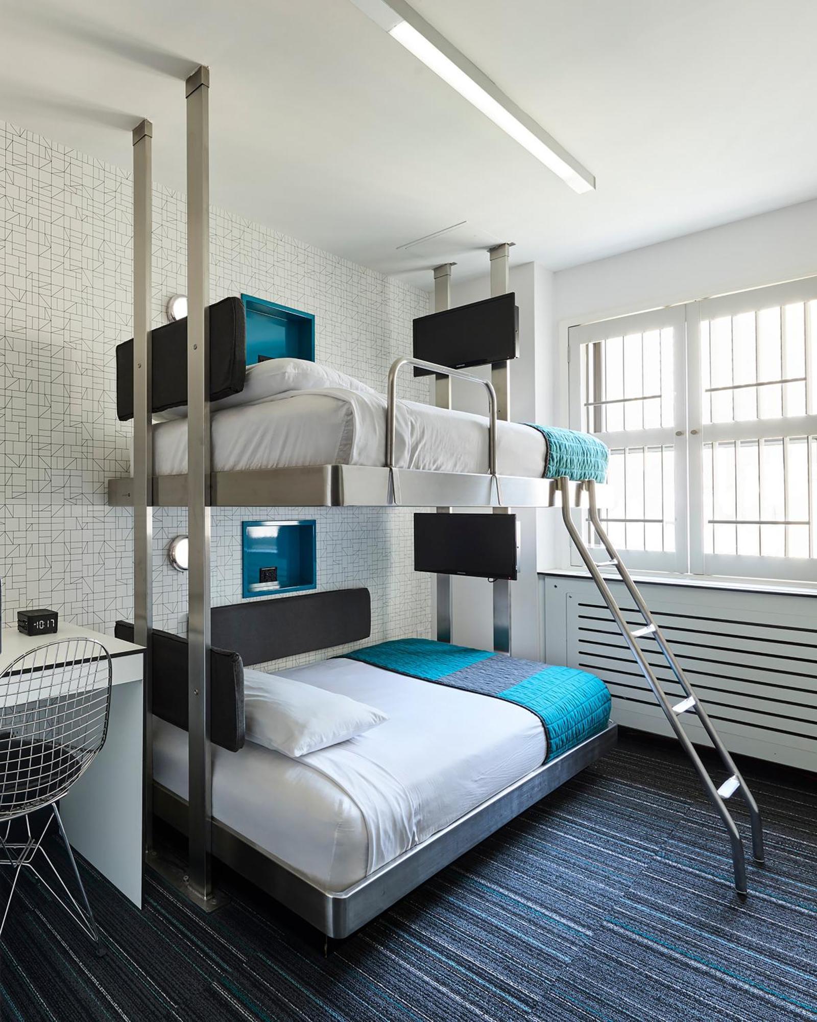 Capsule Bunk avec Salle de Bains Commune