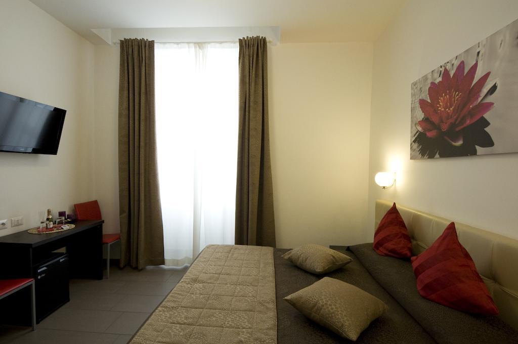 Double Room,418071348:JPEG