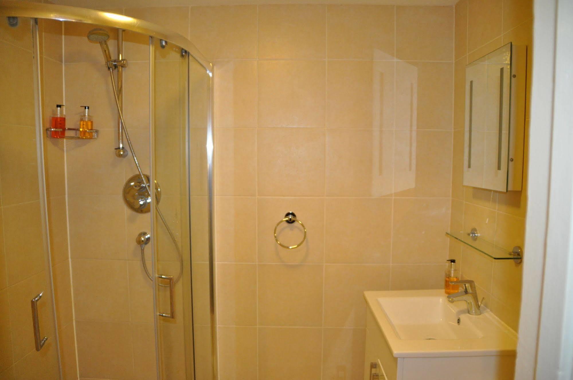 Triple Room,775230691:JPEG