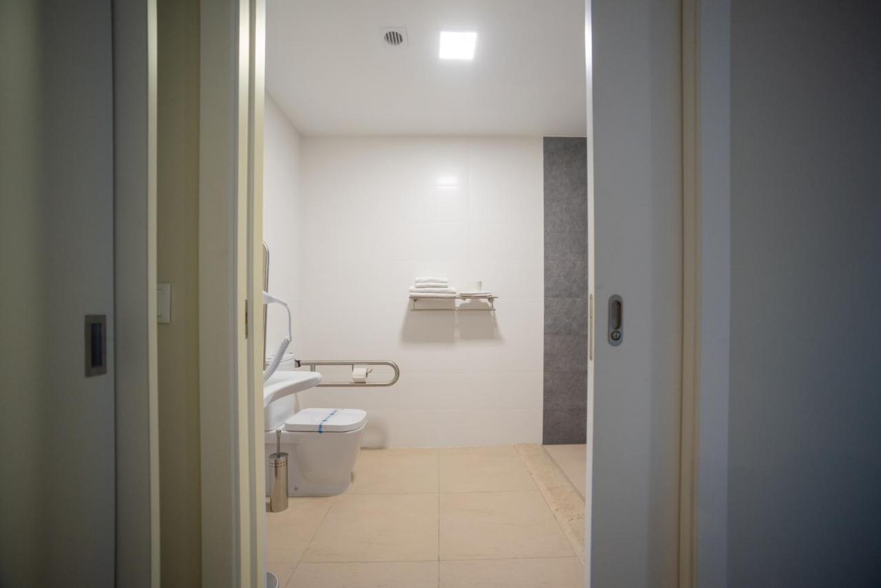 Chambre Double - Accessible aux Personnes à Mobilité Réduite