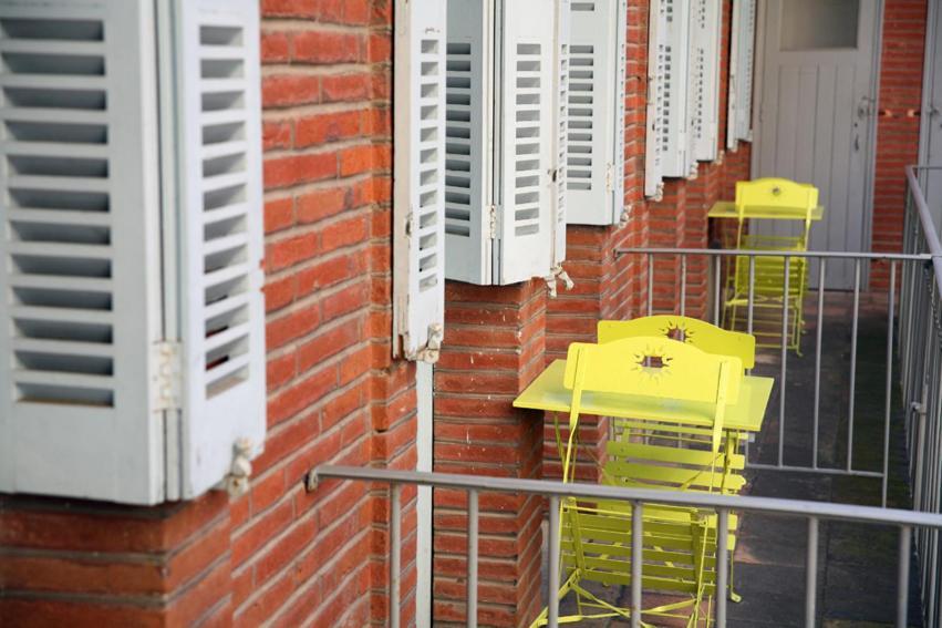 Studio with Balcony,765674374:JPEG