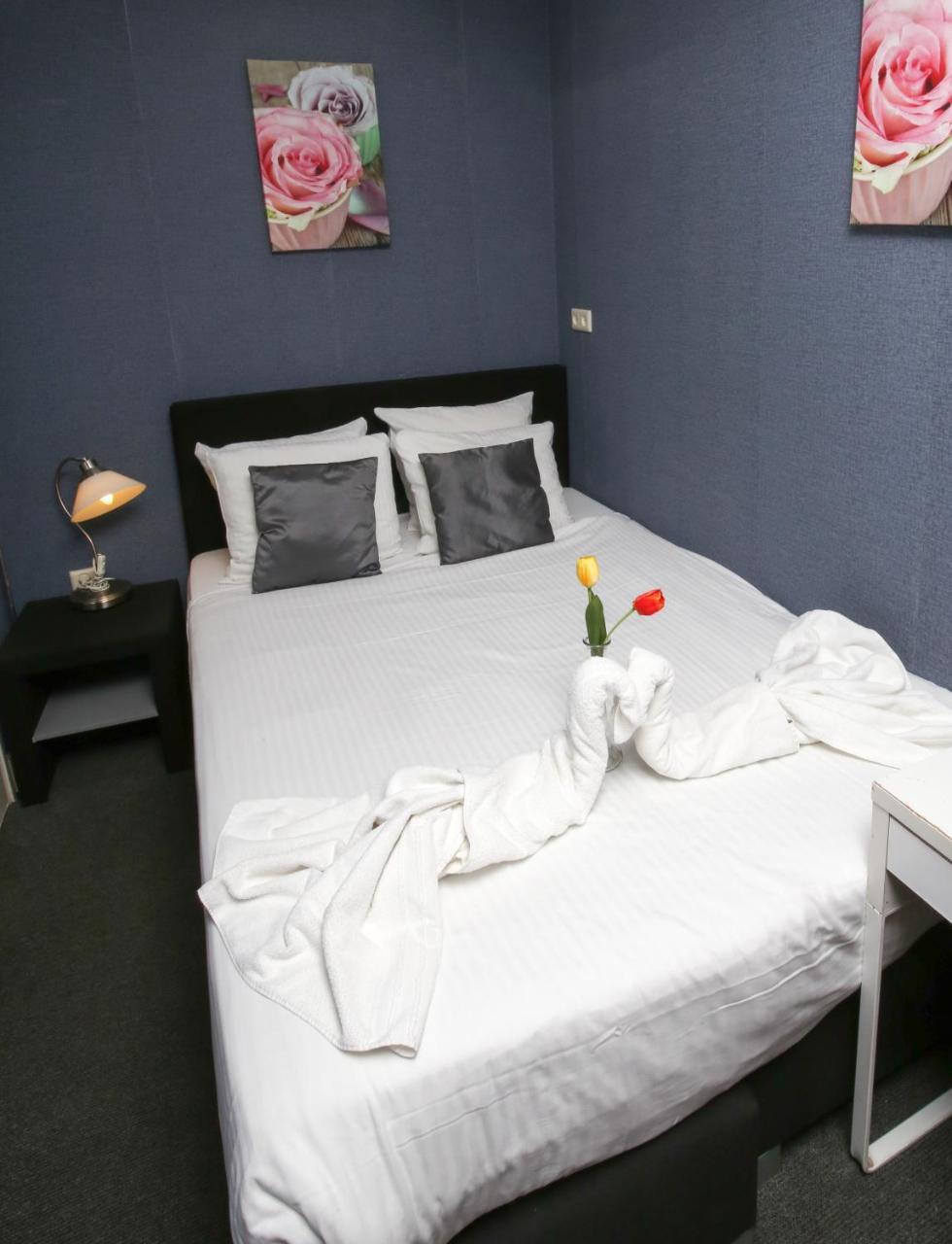 Petite Chambre Double avec Salle de Bains Commune