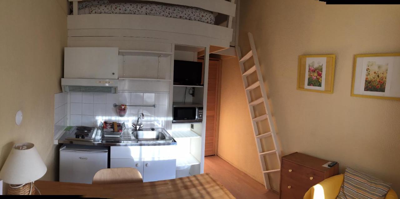 Standard Studio,765531985:JPEG